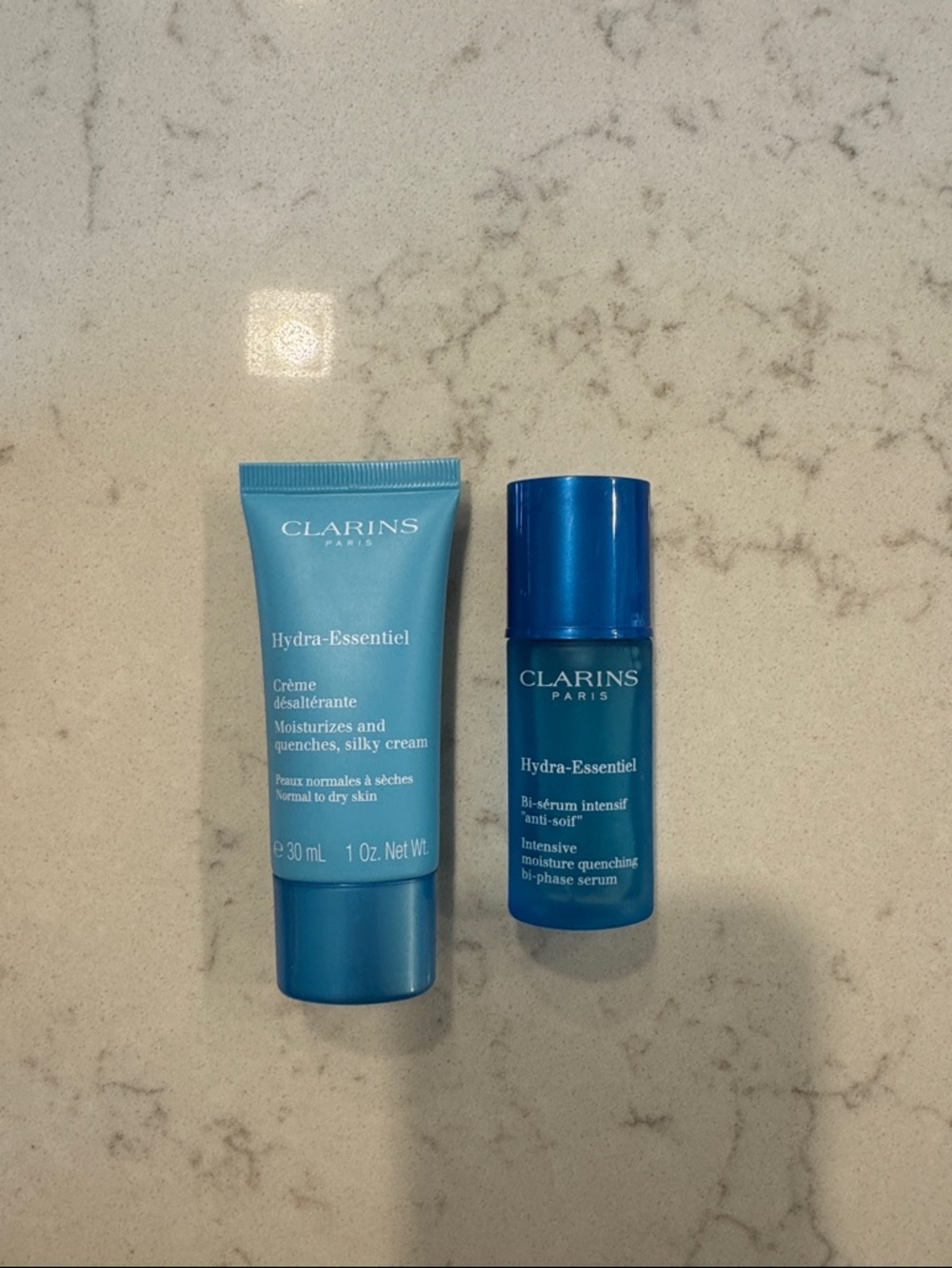 Clarins Hydra-Essentiel Duo in Teal Blue